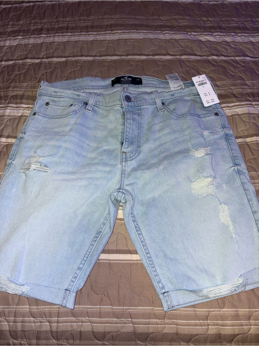 Hollister Light Wash Distressed Men's Denim Shorts
